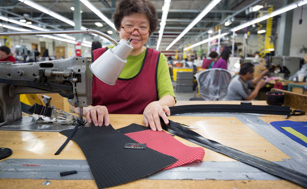 Fong showing a few panels from the Hero's Journey in Black (black with grey grid) 400 Halcyon with an Iberian (red with white grid) 200 Halcyon interior.